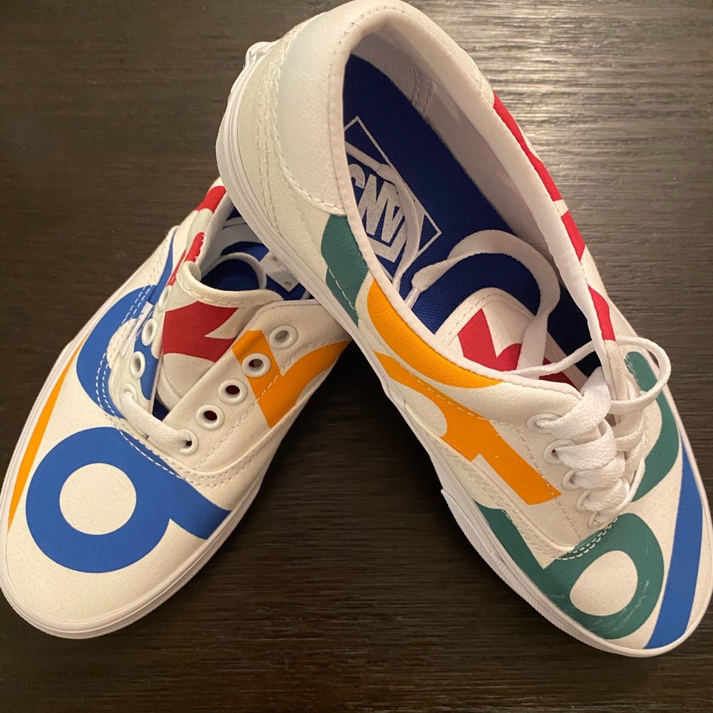 Iconic Signature Vans